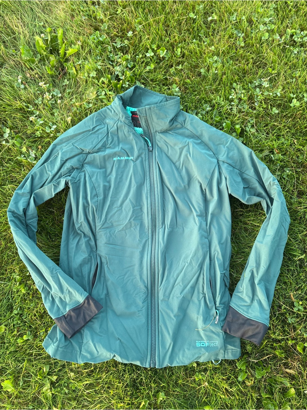 Mammut Teal Outdoor Softshell Jacket with Dark Accents